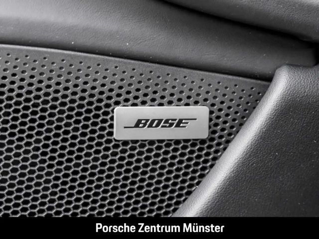 Porsche Taycan 4S Cross Turismo