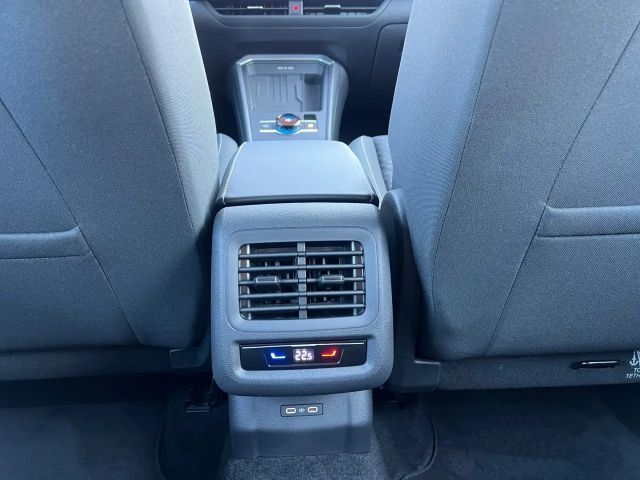 Volkswagen T-Roc 1.5 eTSI DSG Life