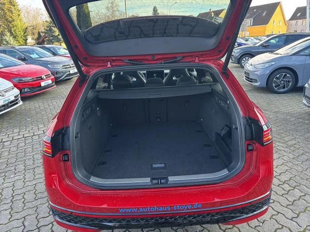 Volkswagen Passat Business DSG R-Line Variant