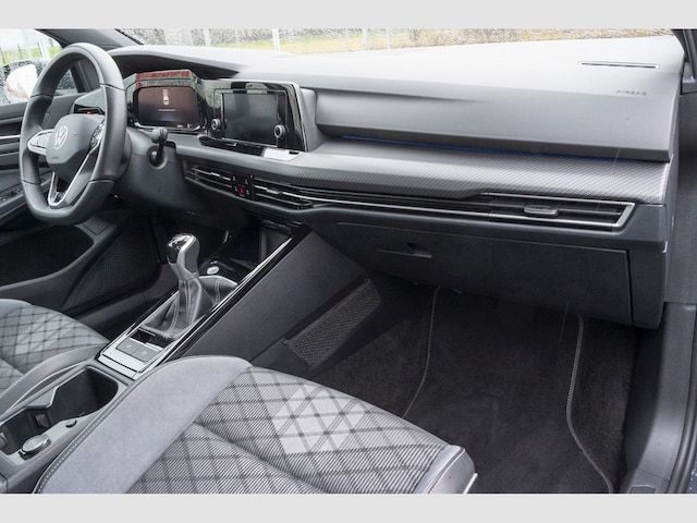 Volkswagen Golf 1.5 TSI Golf VIII R-Line