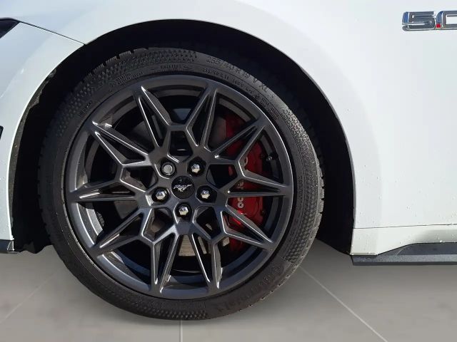 Ford Mustang Fastback GT 5.0 V8