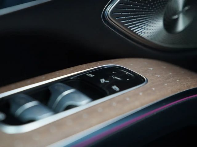 Mercedes-Benz EQS SUV 450 Premium