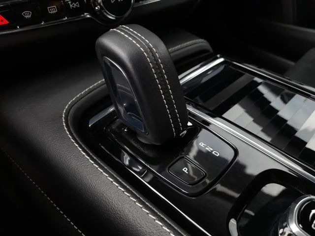 Volvo V90 AWD R-Design T8