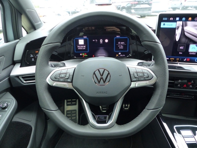 Volkswagen Golf 1.5 eTSI DSG