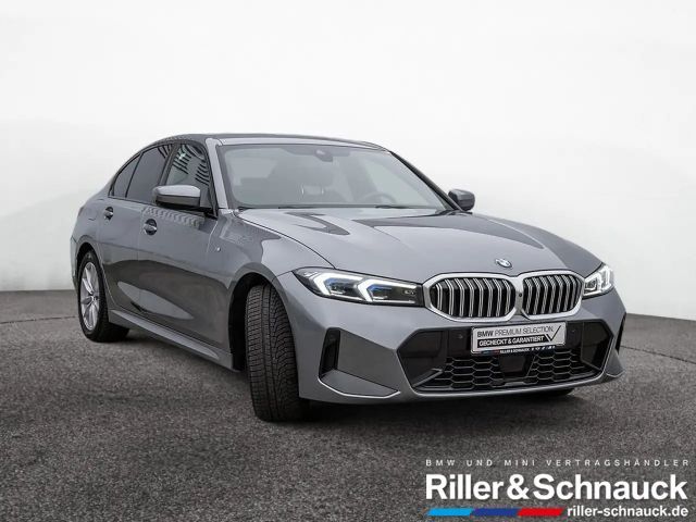 BMW 330 330i M-Sport Sedan xDrive