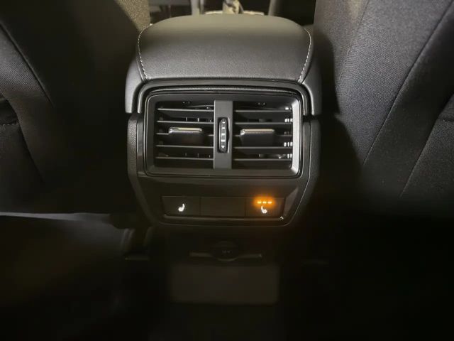 Skoda Karoq 1.5 TSI Selection