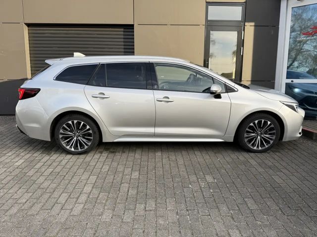 Toyota Corolla Hybride Team D Touring