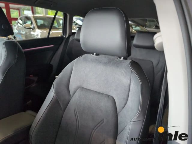 Volkswagen Golf DSG Golf VIII Style Variant