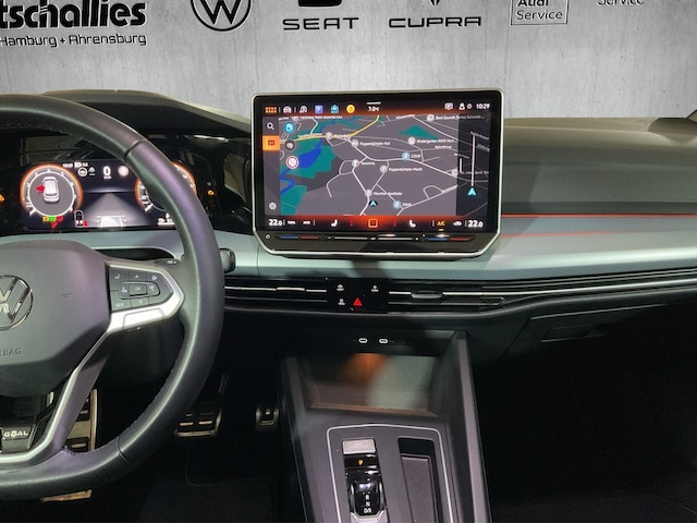 Volkswagen Golf 1.5 eTSI DSG