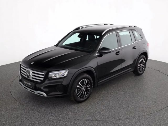 Mercedes-Benz GLB 200 4MATIC GLB 200 d