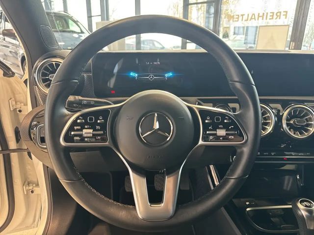 Mercedes-Benz A 160 Hatchback