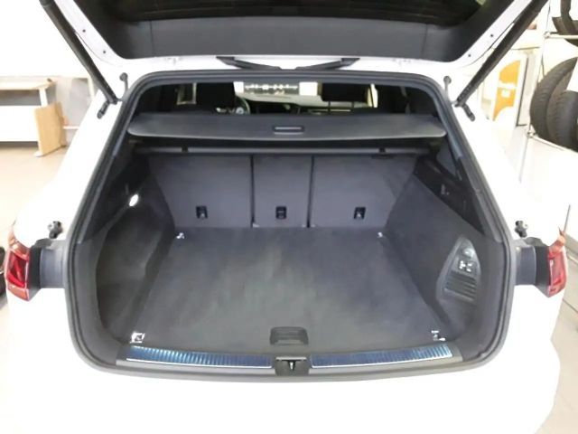 Volkswagen Touareg 4Motion R-Line Style