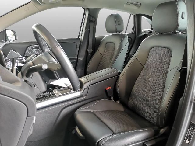 Mercedes-Benz GLA 200 GLA 200 d Progressive