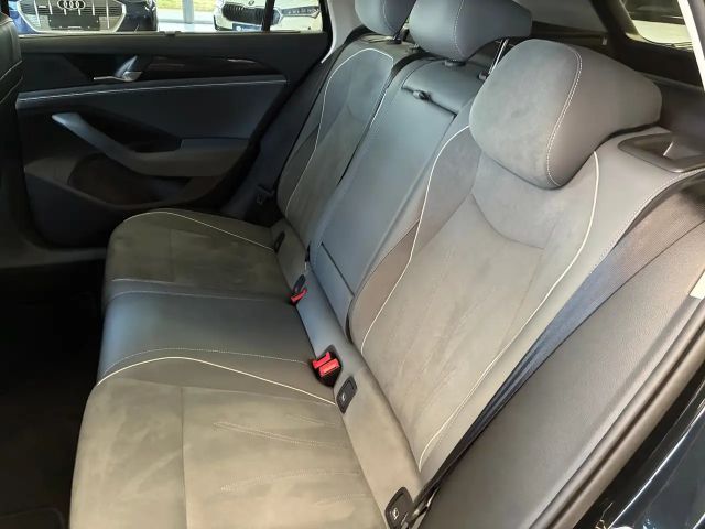 Volkswagen Passat 2.0 TDI Business DSG Variant