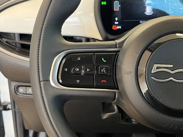 Fiat 500e R.cam*SHZ*Totwinkelass*42Kwh*Spurhalteass