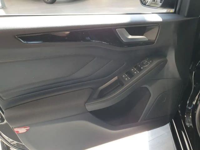 Ford Focus EcoBoost ST Line Wagon