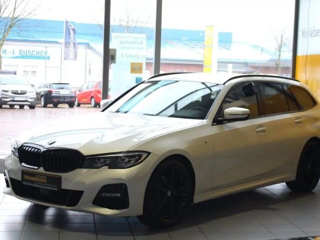 BMW 320 320d M-Sport Touring xDrive