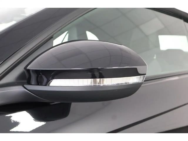 Volkswagen T-Roc 1.5 TSI Cabriolet R-Line