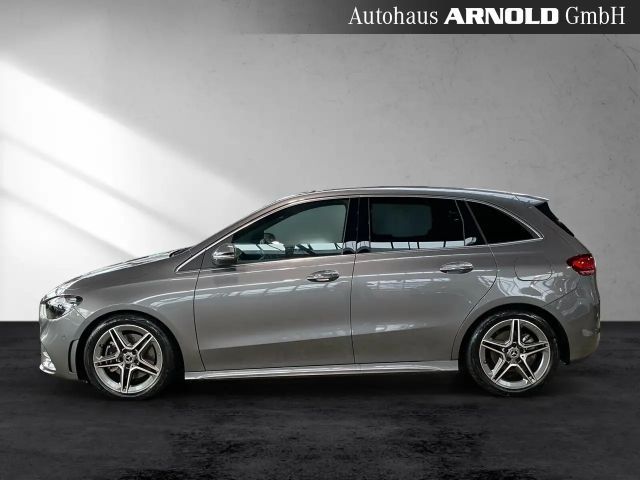 Mercedes-Benz B 220 4MATIC AMG Line Sedan
