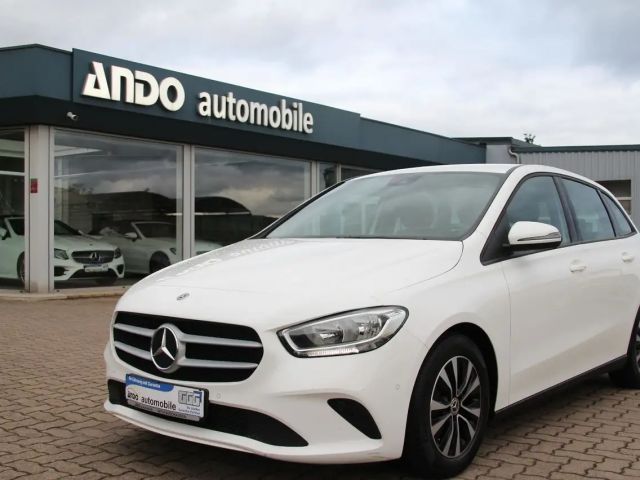 Mercedes-Benz B 180 B 180 d Business Line