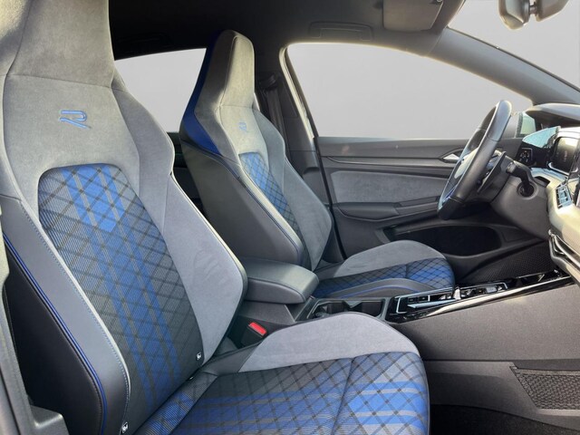 Volkswagen Golf 2.0 TSI DSG Golf VIII