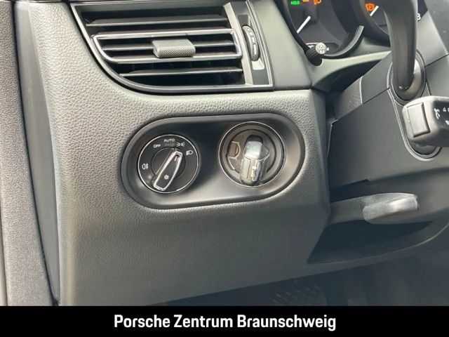 Porsche Macan Rückfahrkamera Sportabgas Luftfederung LED