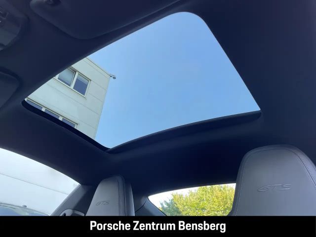 Porsche 992 Carrera Coupé GTS
