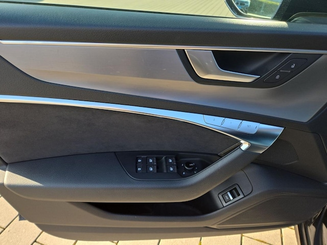 Audi S6 Avant Quattro