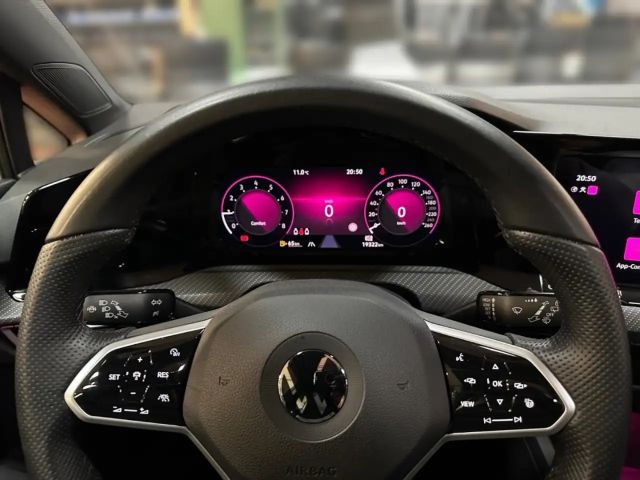 Volkswagen Golf 1.5 TSI Golf VIII R-Line