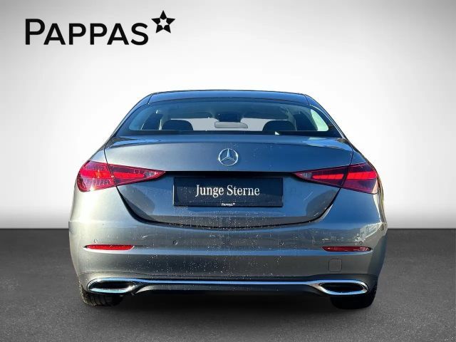 Mercedes-Benz C 200 C 200 d Sedan