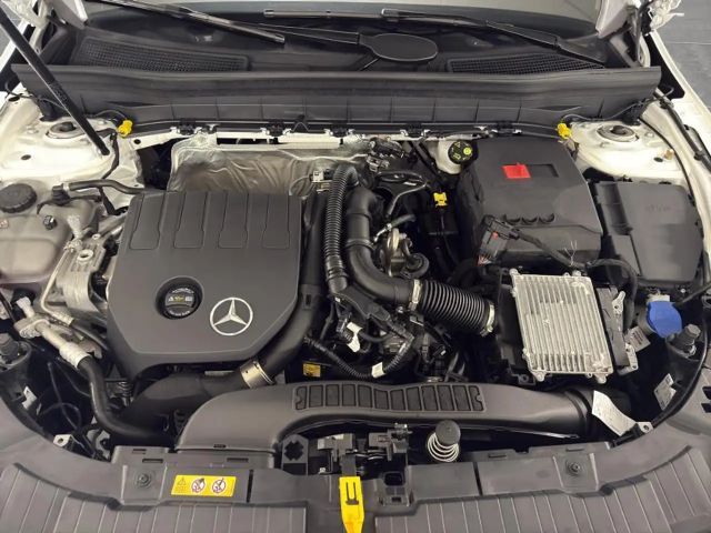 Mercedes-Benz GLB 180 AMG Line