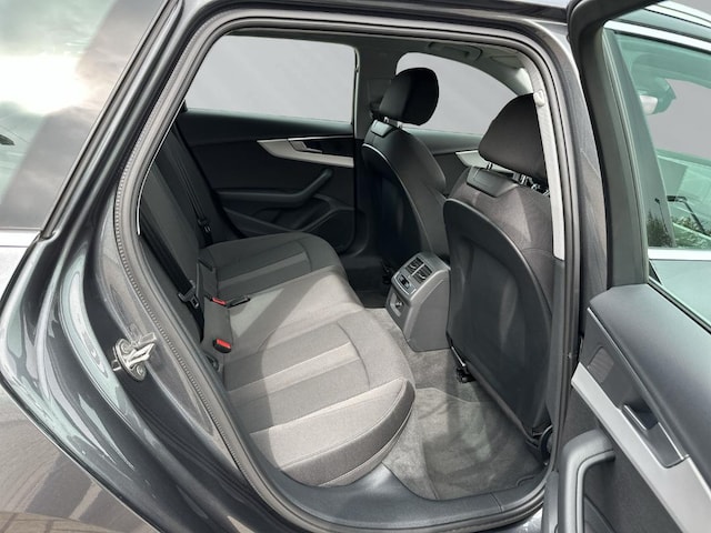 Audi A4 40 TFSI Avant S-Line S-Tronic