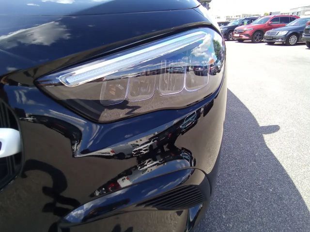 Mercedes-Benz GLA 180 Ö-Edition