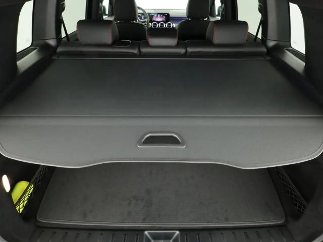 Mercedes-Benz GLB 200 AMG Line