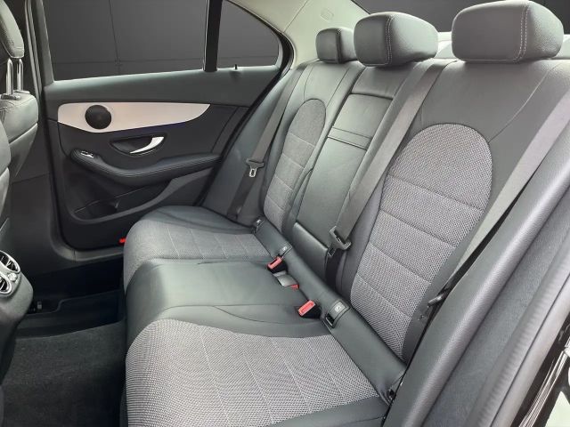 Mercedes-Benz C 300 AVANTGARDE Sedan