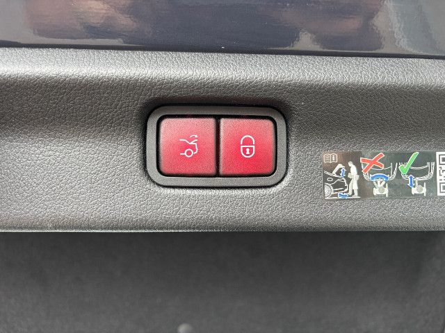 Mercedes-Benz EQE 350 Sedan