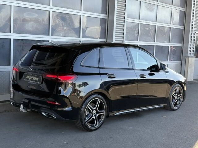 Mercedes-Benz B 200 AMG Line