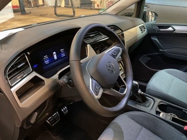 Volkswagen Touran 1.5 TSI DSG Move