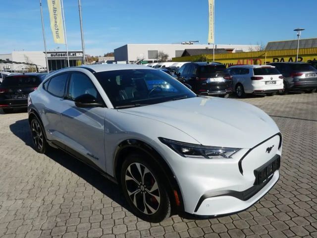 Ford Mustang Mach-E AWD Extended range