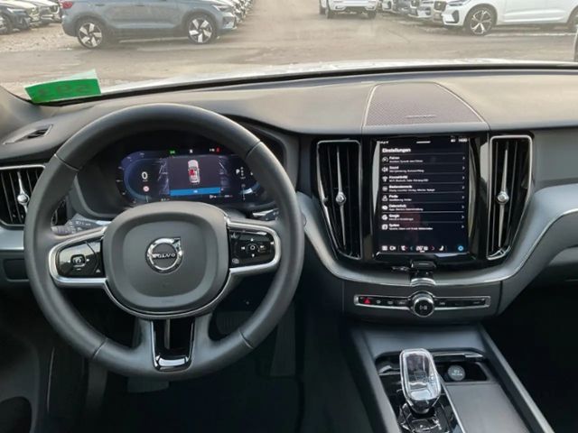 Volvo XC60 Dark Plus