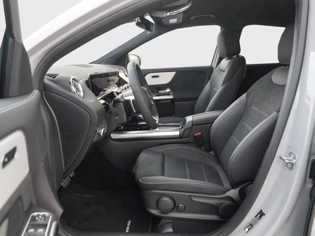 Mercedes-Benz GLA 200 AMG Line