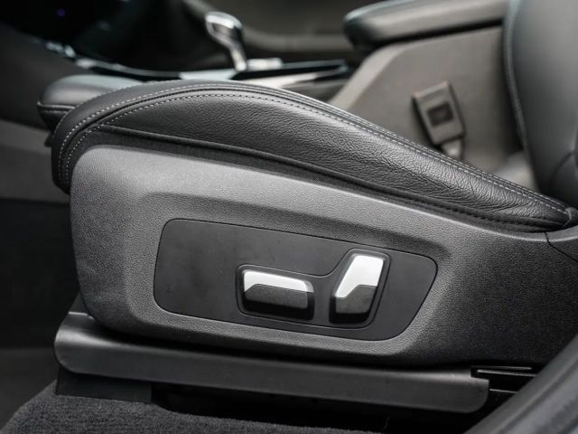 BMW X3 i Laser-Pano-ACC-HuD-Kamera-AHK