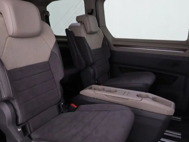 Volkswagen Multivan Style T7