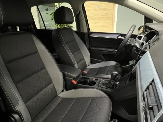 Volkswagen Touran Comfortline DSG IQ.Drive