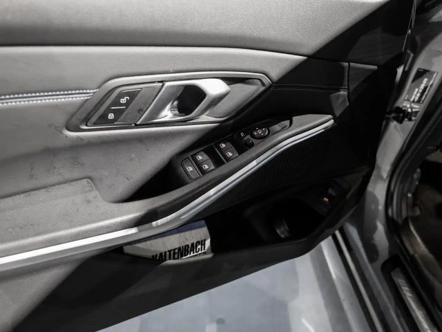 BMW 320 320d M-Sport Touring