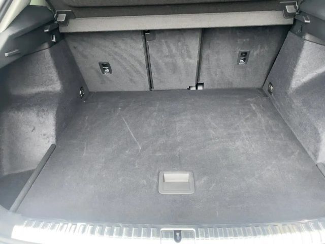 Audi Q3 advanced *DSG*Pano*LED*Navi*SHZ*PDC*