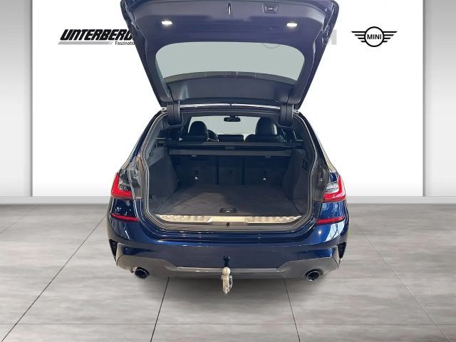 BMW 330 330e M-Sport Touring xDrive