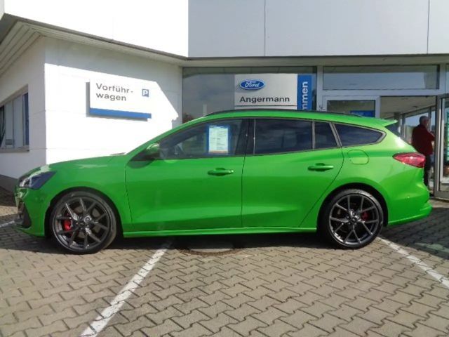 Ford Focus ST Line