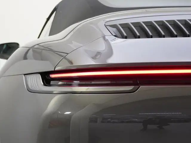 Porsche 992 Cabrio Carrera