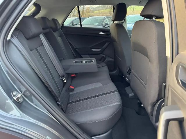 Volkswagen T-Roc 1.5 TSI DSG Life